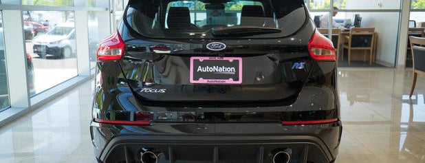 AutoNation Ford Bellevue is one of Gregさんのお気に入りスポット.