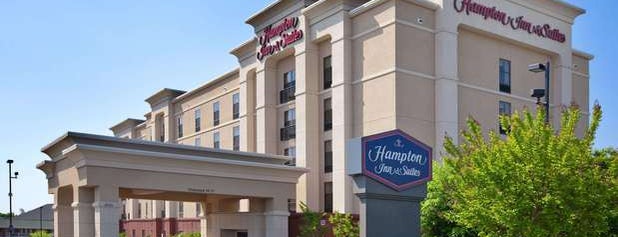 Hampton Inn by Hilton is one of Brad : понравившиеся места.