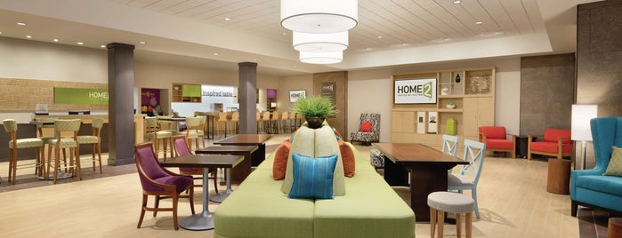 Home2 Suites by Hilton is one of Tempat yang Disukai Brad.