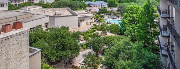 Hilton San Antonio Hill Country is one of Suany’s Liked Places.