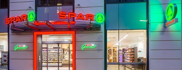 SPAR Gourmet is one of Lieux qui ont plu à Elodie.