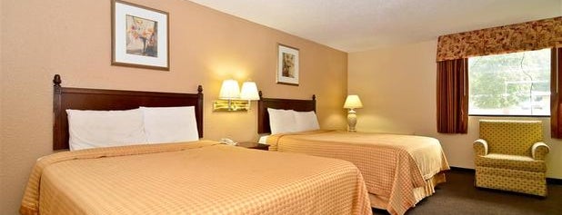 Americas Best Value Inn Smithfield is one of Lugares favoritos de Fortunato.