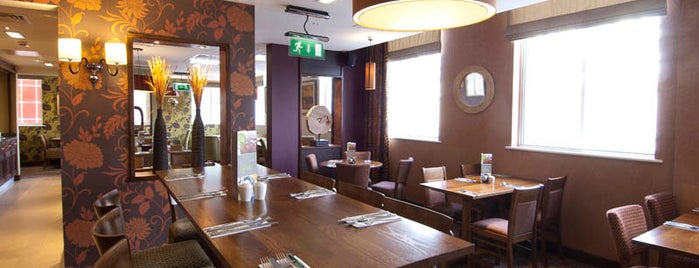 Premier Inn Coventry City Centre Earlsdon Park is one of @WineAlchemy1さんのお気に入りスポット.