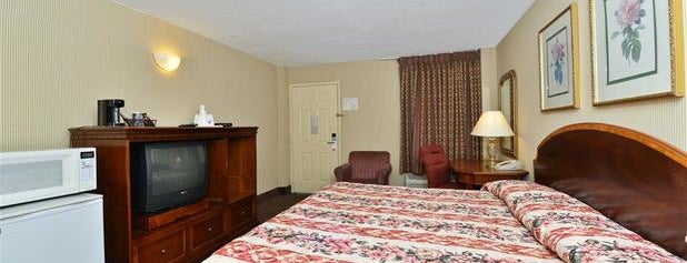 Americas Best Value Inn Midtown Atlanta is one of Chesterさんのお気に入りスポット.