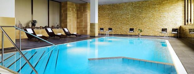 Stuttgart Marriott Hotel Sindelfingen is one of สถานที่ที่ Tobias ถูกใจ.