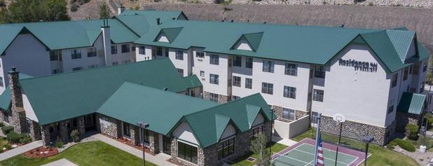 Residence Inn Durango is one of สถานที่ที่ Andres ถูกใจ.