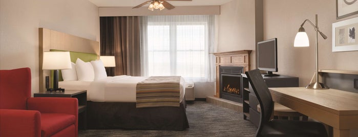 Country Inn & Suites By Radisson, Galena, IL is one of Galena.