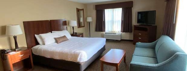 Best Western Plus Saratoga Springs is one of Christopher’s Liked Places.