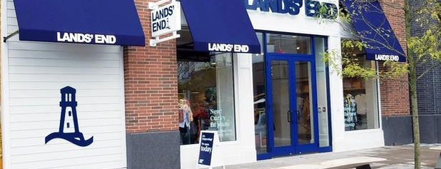 Lands' End is one of สถานที่ที่ Lizzie ถูกใจ.