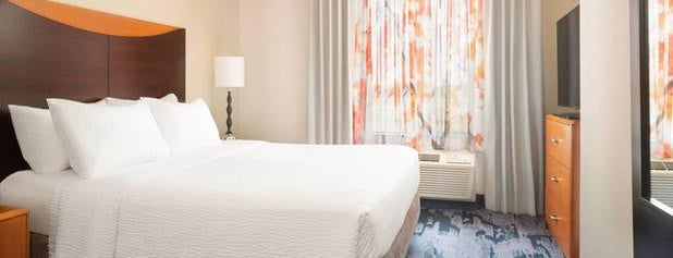 Fairfield Inn & Suites Selma Kingsburg is one of Posti che sono piaciuti a Keith.