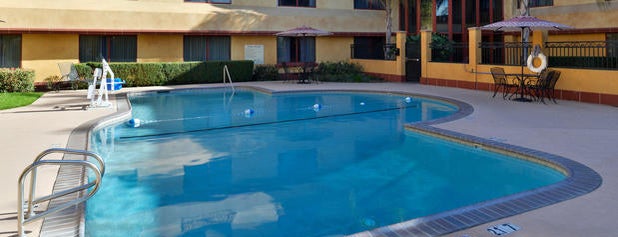 Holiday Inn Sacramento Rancho Cordova is one of Locais curtidos por Janice.