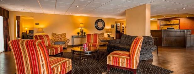 Best Western Plus Parkway Hotel is one of Tempat yang Disukai Chad.