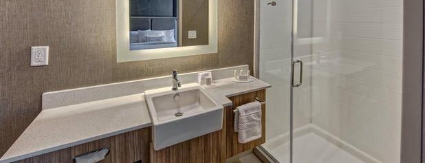 SpringHill Suites is one of Posti che sono piaciuti a Jerod.