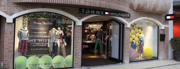 Tommy Hilfiger is one of Tempat yang Disukai Mike.