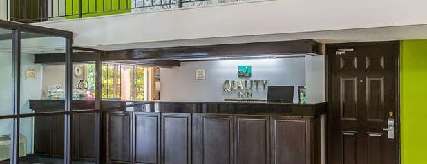 Quality Inn Northeast is one of Lugares favoritos de Chester.