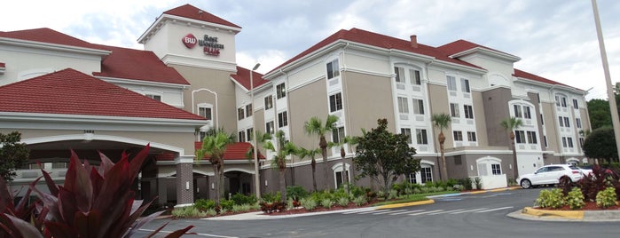 Holiday Inn Express & Suites Orlando - Lake Buena Vista South is one of WDW Good Neighbor Hotels (Maingate East).