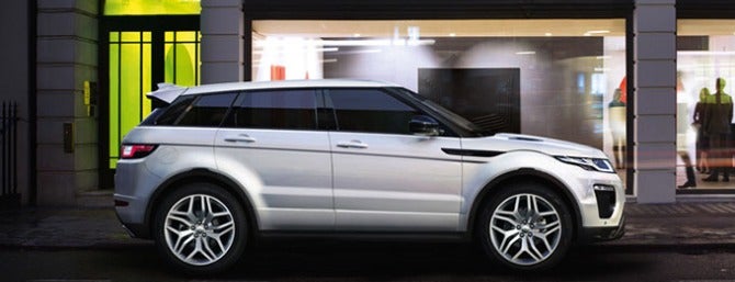 Jaguar / Land Rover is one of Orte, die Chris gefallen.