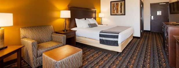 Best Western Plus Casper Inn & Suites is one of Posti che sono piaciuti a Jonathan.