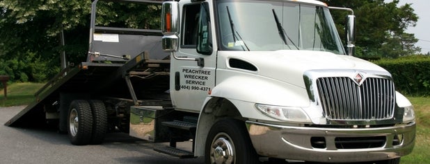Peachtree Wrecker Service is one of Tempat yang Disukai Chester.