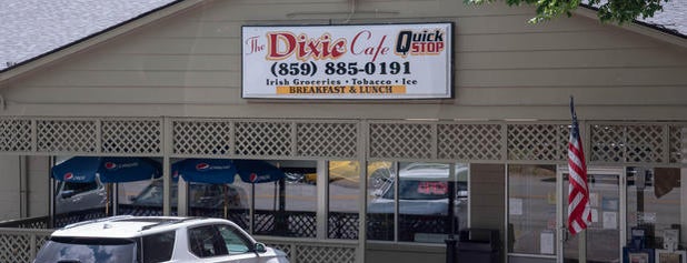 The Dixie Cafe & Quick Stop is one of Lugares favoritos de Katie.