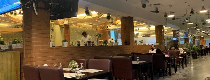 AlBustan Restaurant & Cafe is one of Kuwait 🇰🇼.