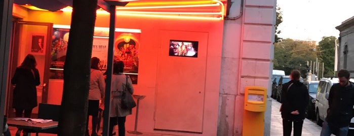 Cine 17 is one of Cinémas.