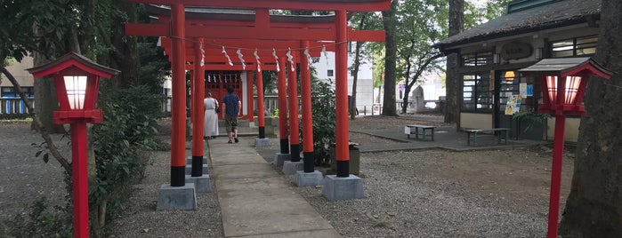 稲荷神社 is one of 神社.