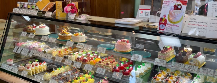 フランス菓子 葦 茅ヶ崎海岸店 is one of cake shops in Yokohama.