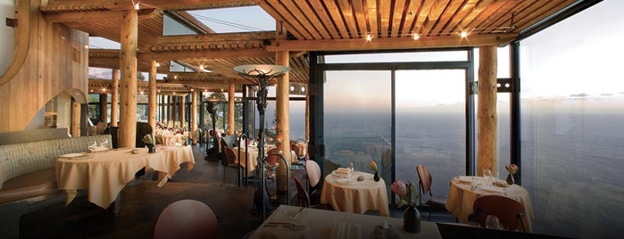 Sierra Mar is one of The 11 Most Beautiful Restaurants in America.