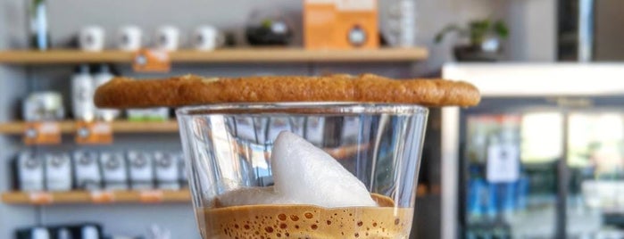 Big Shoulders Coffee is one of The Best Breakfast Near 12 "L" Stops.