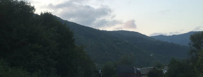 Transilvania mountains is one of 🌎 JcB 🌎 님이 좋아한 장소.