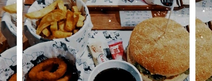 Zilli Öküz Homemade Burger is one of Orte, die 🍀BETÜL🚴 gefallen.