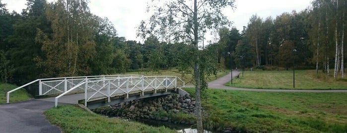 Strömsin kartanonpuisto is one of Kartanot, linnat & linnoitukset.