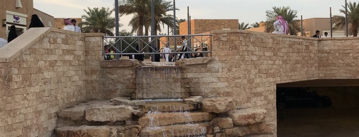 Al Bujairi Terrace is one of Locais curtidos por Mohammed_90.