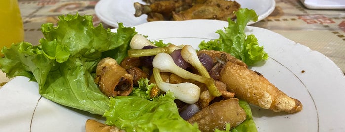 Ayam Goreng Tenes is one of Kuliner favorite.