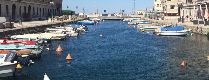 Trieste is one of Tempat yang Disukai Fabio.