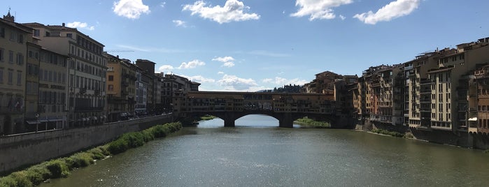 Ponte Santa Trinità is one of Firenze walk.