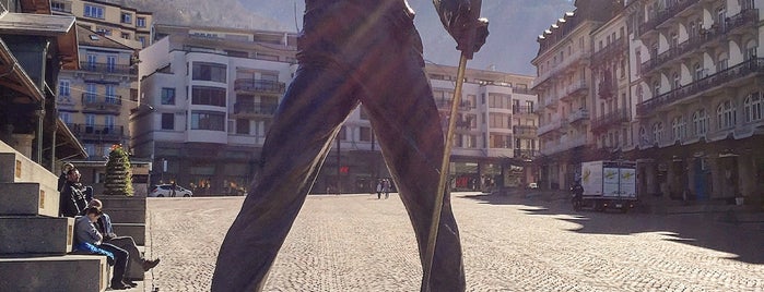 Freddie Mercury Statue is one of Fabio : понравившиеся места.