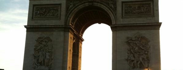 Arco di Trionfo is one of Paris.