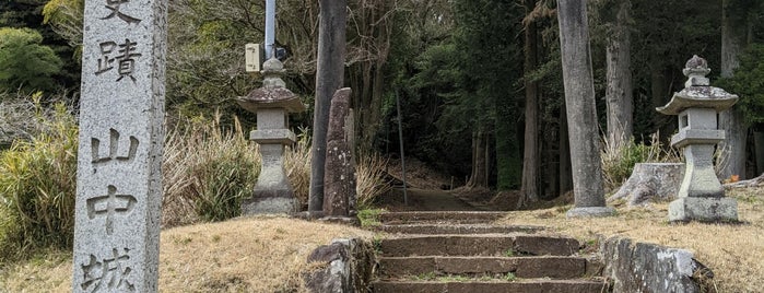 Yamanaka Castle Ruins is one of Hakone.