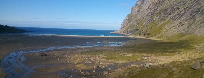 Buneset is one of Lofoten.