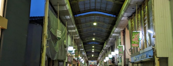 栄町銀天街 is one of Mojiko.