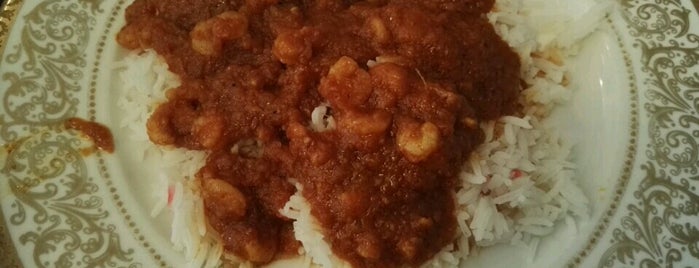 Indiana Curry is one of Лаперуза.