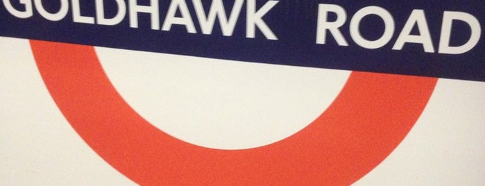 Goldhawk Road London Underground Station is one of Tempat yang Disukai Plwm.