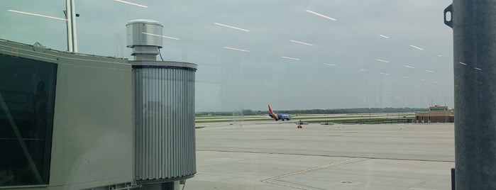 Kansas City International Airport (MCI) is one of airports I've been to.
