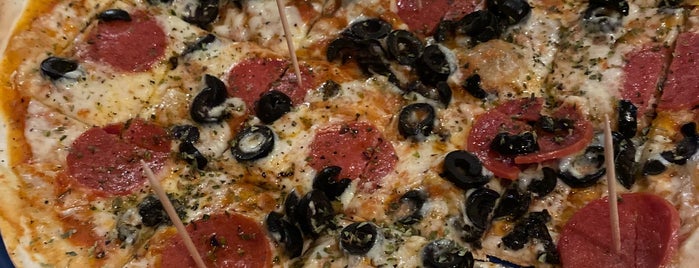 Simplesmente Pizza Bar is one of petiscos_jantar_e_coisas boas.
