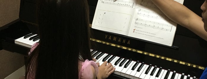 Tom's Yamaha Music School is one of QvHndKiDDers pang pontar.