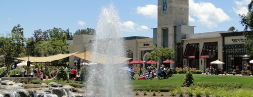 P.F. Chang's is one of Best Conejo Valley Restaurants to Eat Outside.