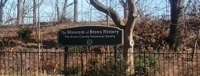 The Bronx County Historical Society Research Library is one of NYC ID.