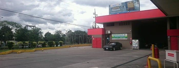 Estación De Servicio Total is one of Tempat yang Disukai Diego.